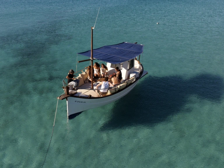 Boat rental Capeador Capeador 36 Solarium in Sant Antoni de Portmany on Samboat