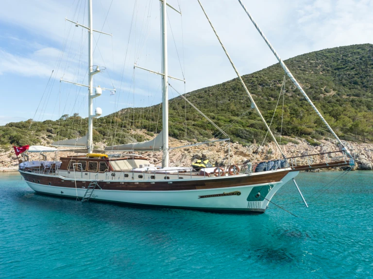 Sailboat rental in Göcek -  Gulet E
