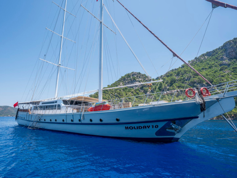 Bareboat Rental Sailboat  with a boat licence