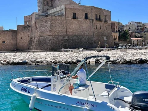 Motorboat rental in Castellammare del Golfo - tancredi blumax 19 