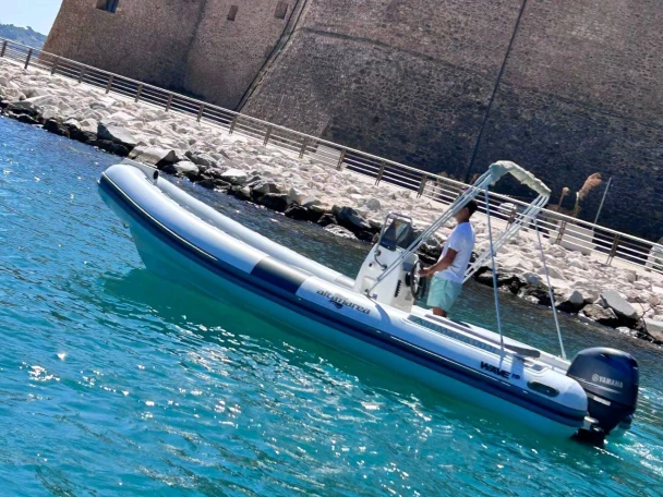 Boat rental Altamarea Wave 19 in Castellammare del Golfo on Samboat