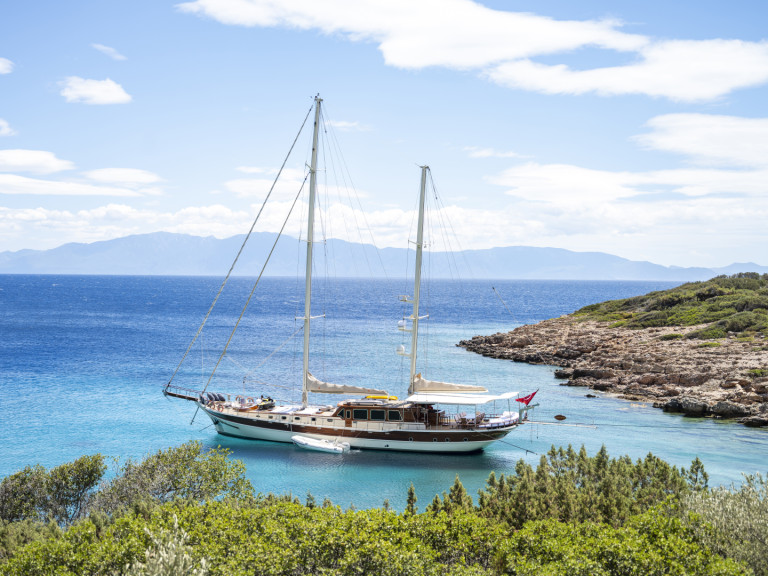 Yacht charter Bozburun cheap Gulet E