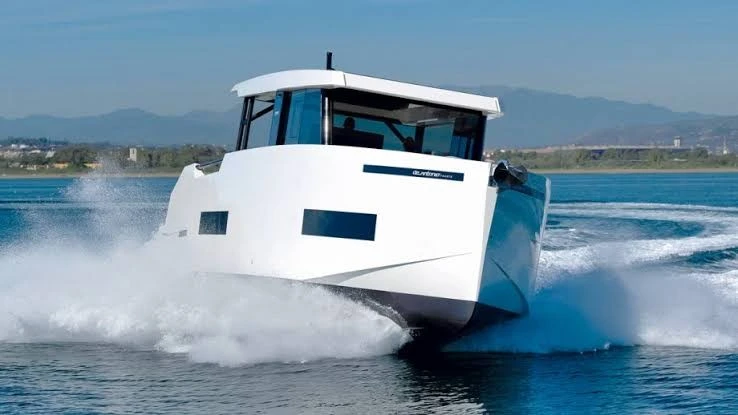 Yacht charter West Palm Beach cheap D50