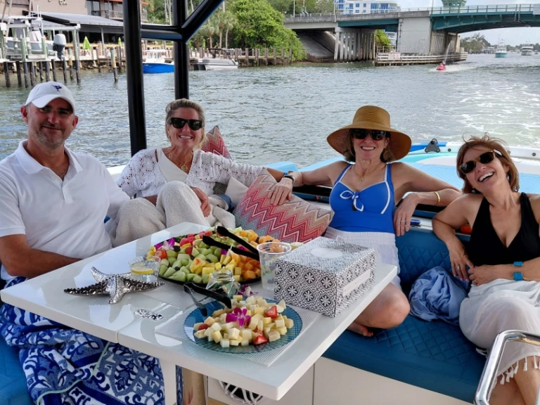 Bareboat Rental Luxury Yacht D Antonio with a boat licence