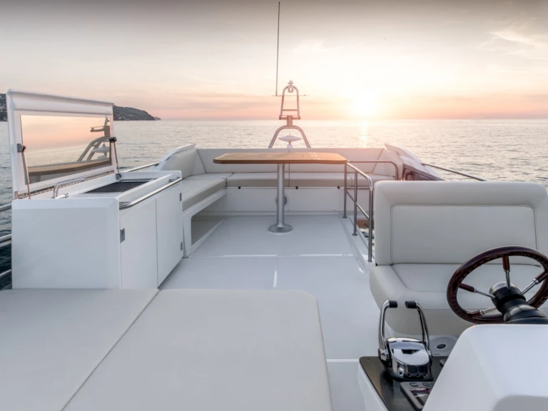 Yacht charter Saint-Raphaël cheap Greenline 45 Fly