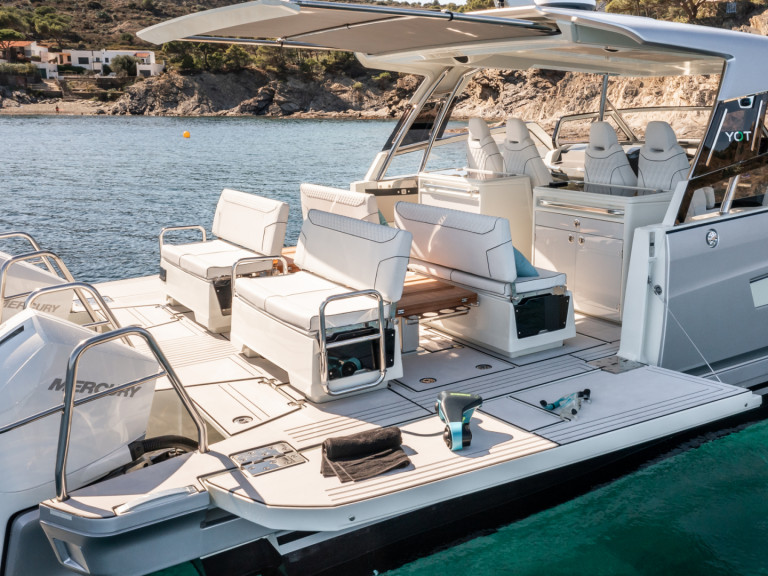 Catamaran rental in Saint-Raphaël - YOT YOT 36