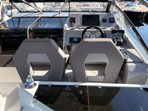 Luxury Yacht rental in Antibes - Bénéteau Flyer 10