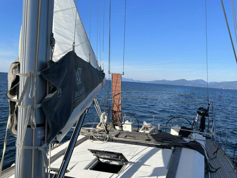 Bareboat Rental Sailboat Dufour with a boat licence