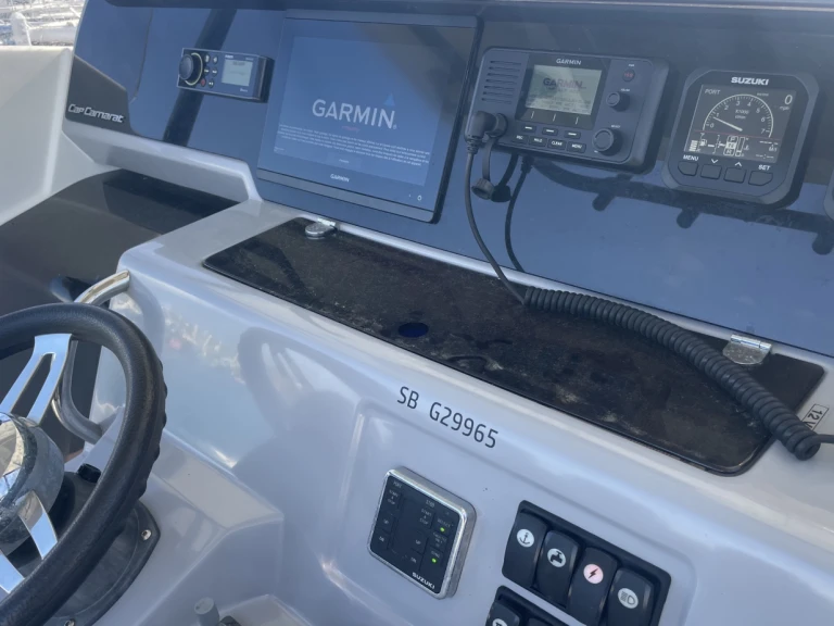 Boat rental Jeanneau Cap Camarat 9.0 CC in Saint-Quay-Portrieux on Samboat