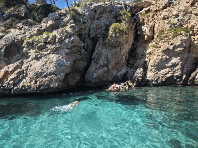 Motorboat rental with or without captain Knort Palma de Mallorca