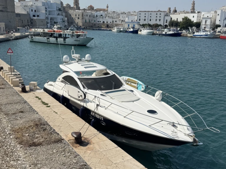 Yacht charter Monopoli cheap Portofino 53