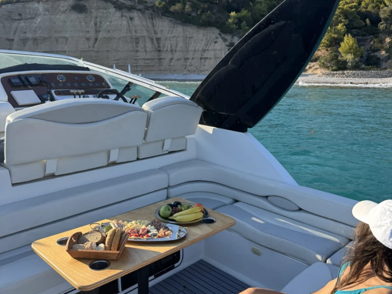 Motorboat rental in Porto Cheli - Carver 400 Express