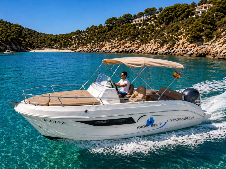 Motorboat rental in Palma de Mallorca - Pacific Craft Pacific Craft 630