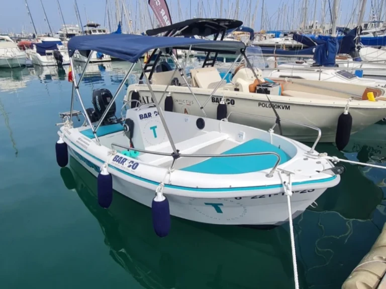 Bareboat Rental Motorboat Stable with a boat licence
