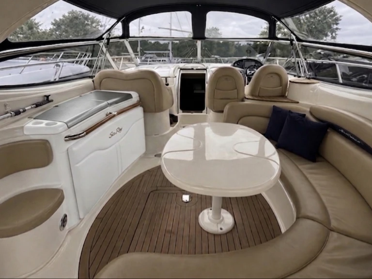 Boat rental Cranchi Mediterranee 50 in Blanes on Samboat