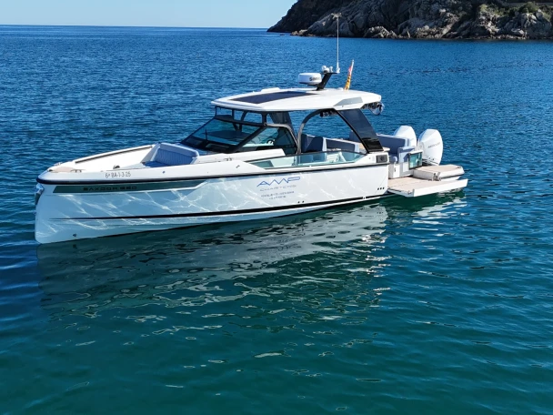 Rent a Saxdor Saxdor 320 GTO Platja d'Aro