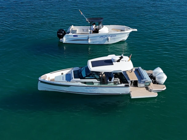 Motorboat rental in Platja d'Aro - Saxdor Saxdor 320 GTO