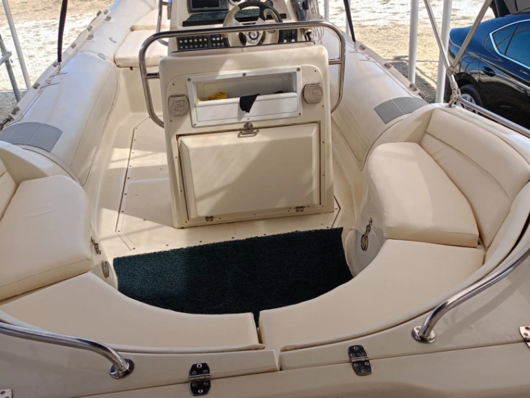 Rent a Fost Thunder Agios Ioannis