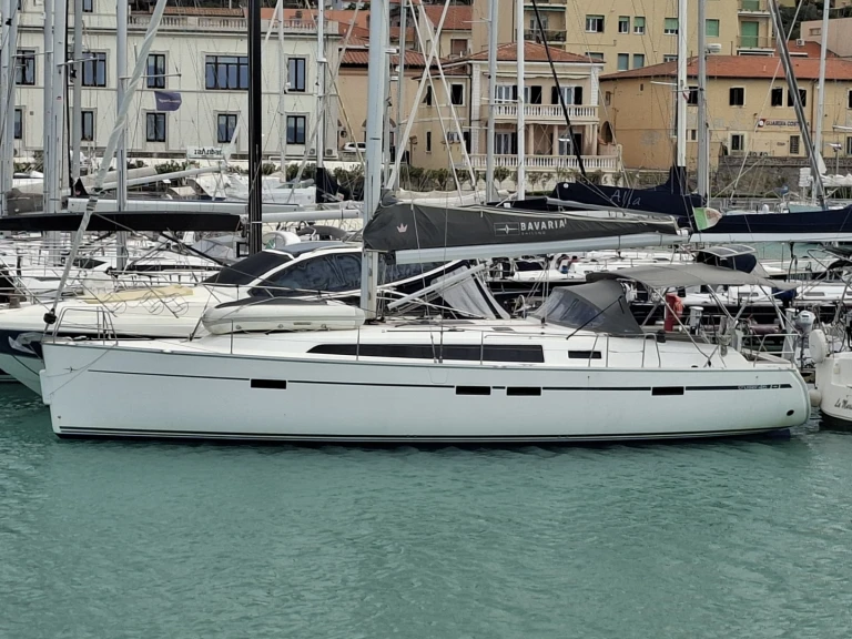 Yacht charter Piombino cheap Bavaria 46 Cruiser