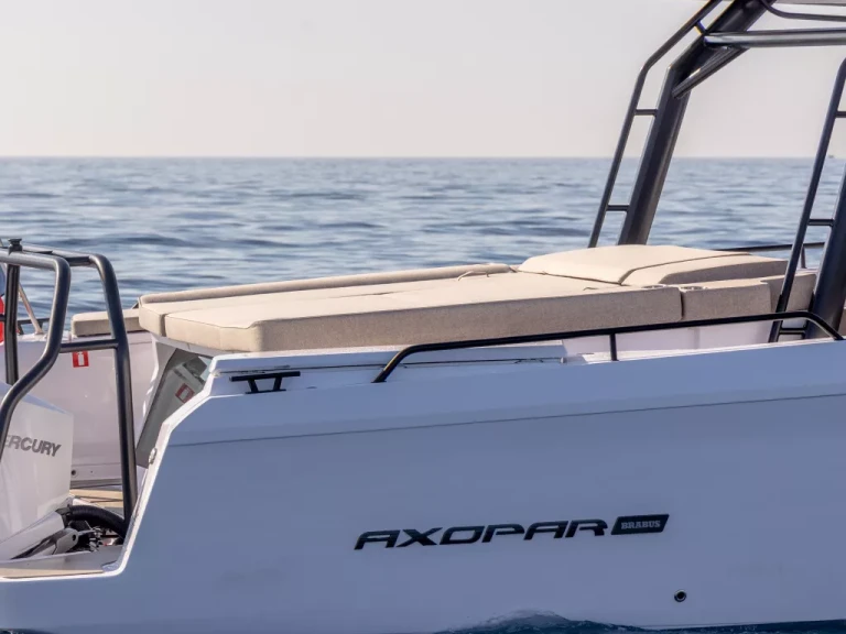 Motorboat for rent Cannes at the best price