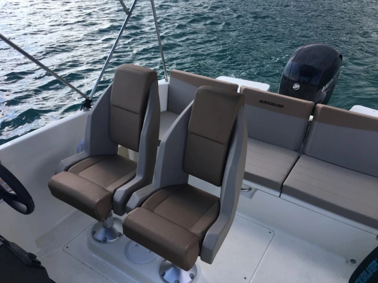Motorboat for rent Marseille at the best price