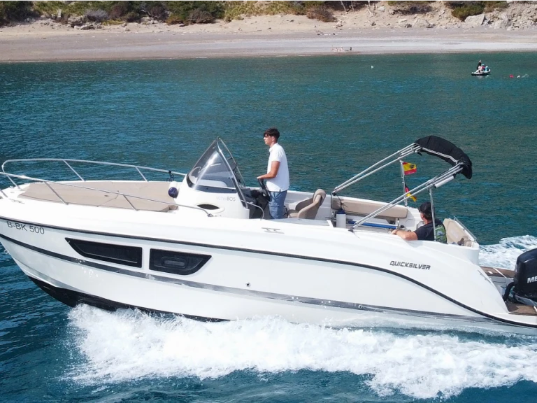 Boat rental Quicksilver Activ 805 Sundeck in Port d'Alcudia on Samboat