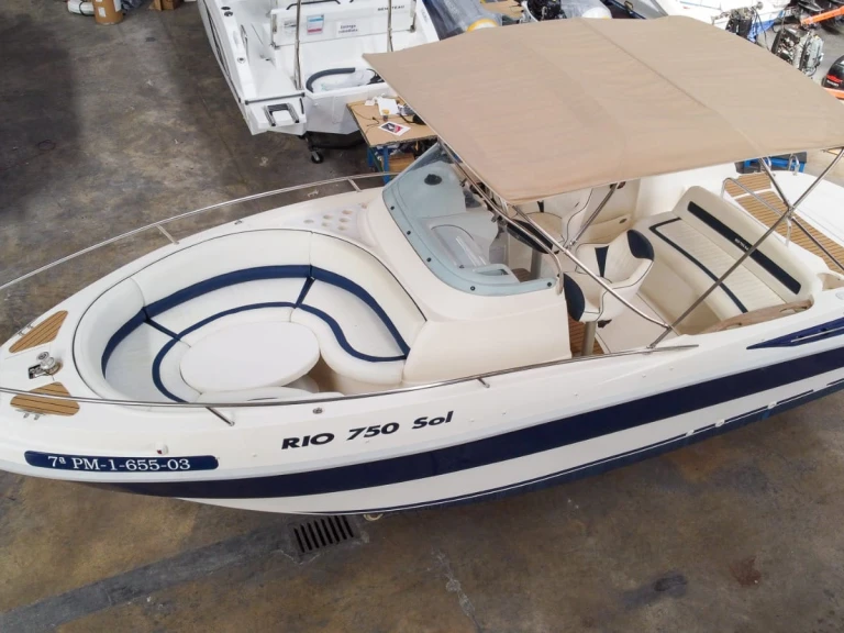 Motorboat for rent Club Nàutic Ca'n Picafort at the best price