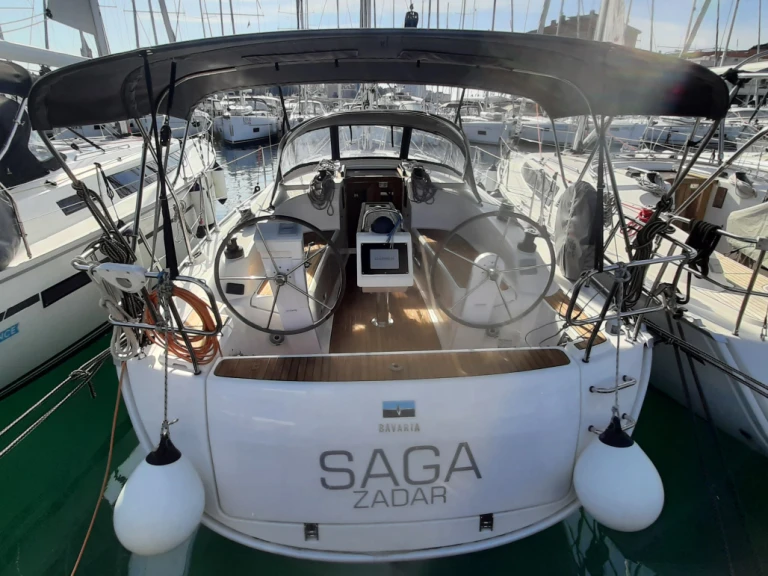 Boat rental Bavaria Cruiser 34 in Zadar on Samboat