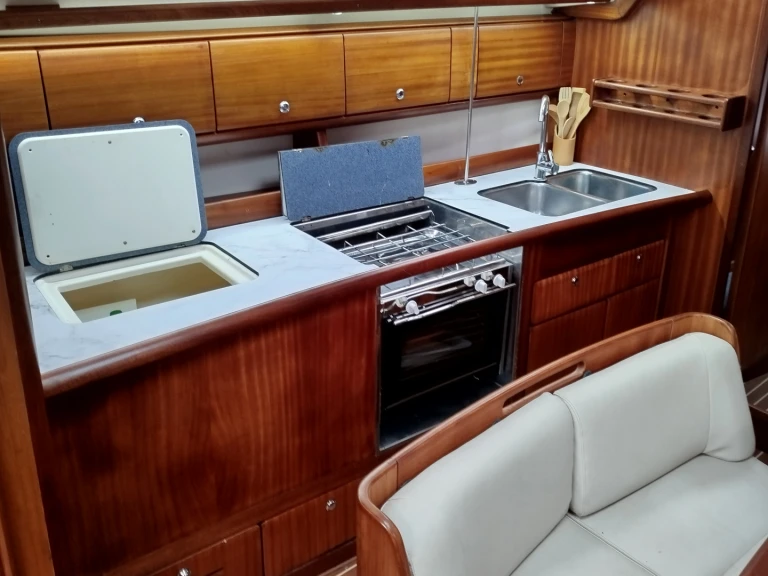 Bavaria Bavaria 40 charter bareboat or captained in  Volos