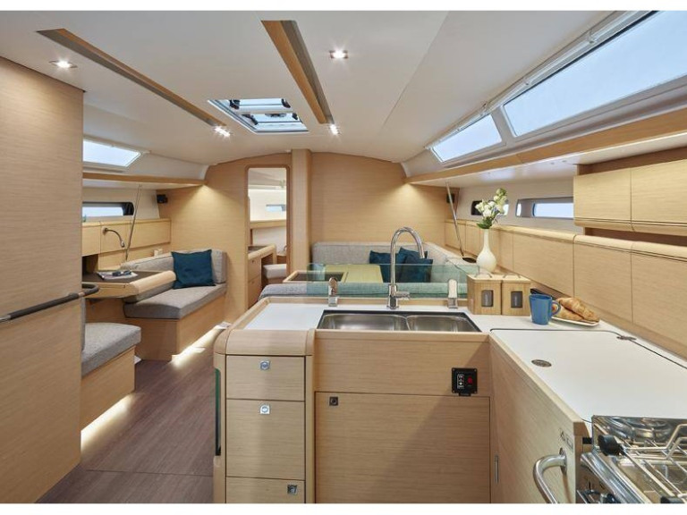 Rent a Jeanneau Sun Odyssey 449 Agropoli