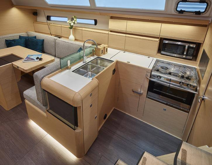 Sailboat rental in Agropoli - Jeanneau Sun Odyssey 449