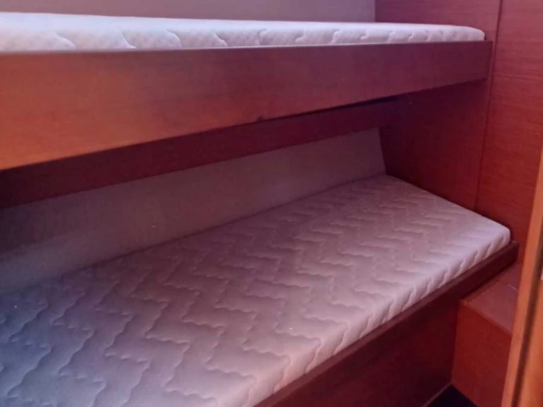 Bareboat Rental Sailboat Dufour with a boat licence