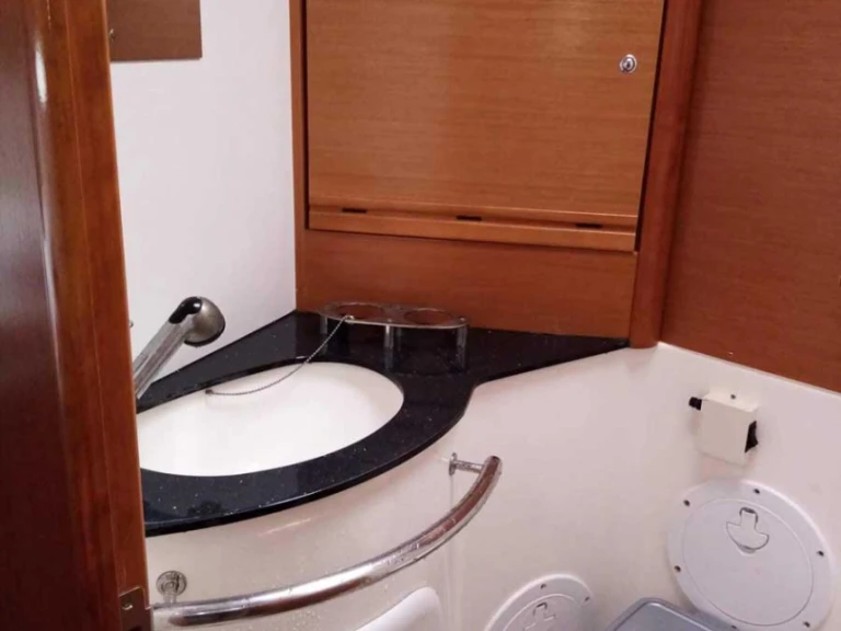 Boat rental Bavaria Bavaria 40 Holiday in Rodi Garganico on Samboat