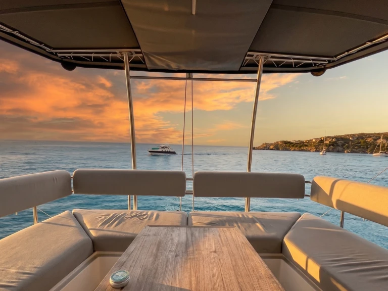 Yacht charter Alimos cheap Nautitech 46 Fly