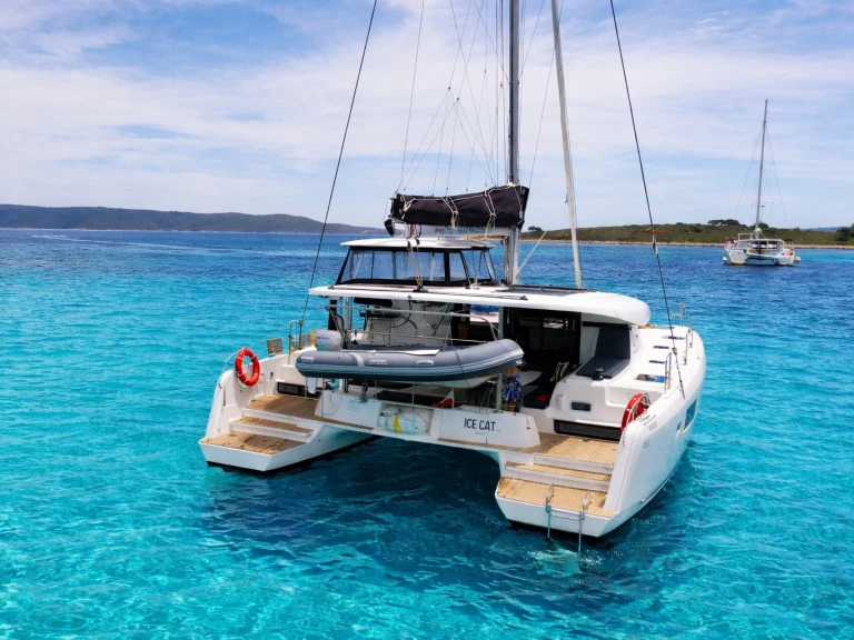 Catamaran rental in Olbia - Lagoon Lagoon 42