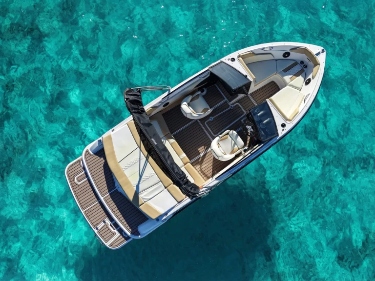Glastron GT 205 in Ibiza Town on SamBoat