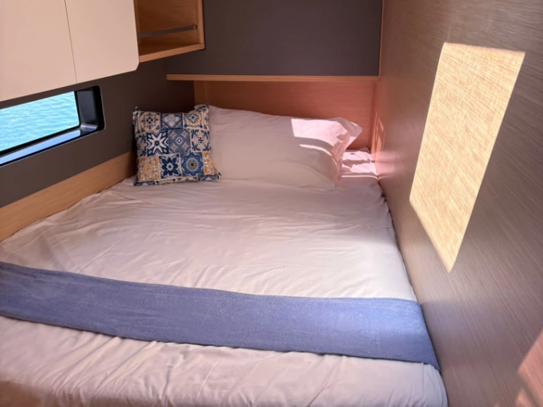 Boat rental Dufour Dufour 48 in Furnari on Samboat