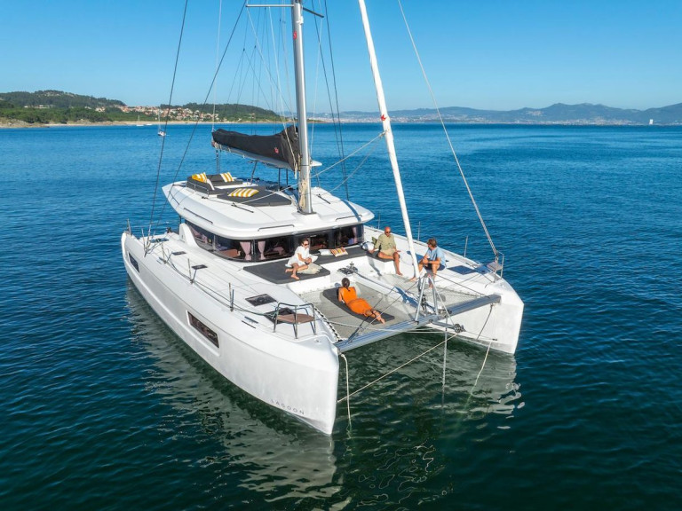 Yacht charter Road Town cheap Lagoon 43 (Owners Version)