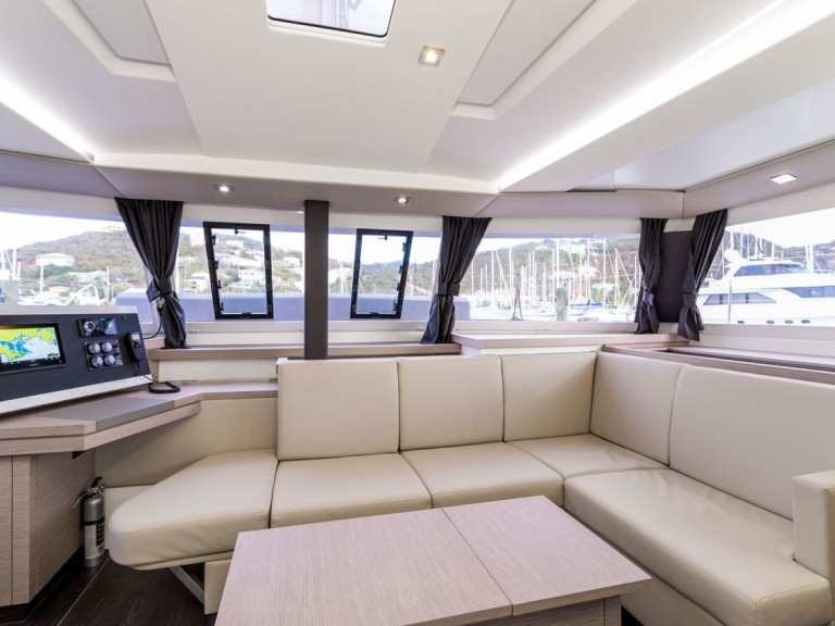 Boat rental Fountaine Pajot Astrea 42 in Tortola on Samboat