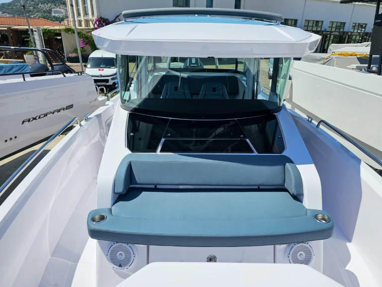 Rent a Axopar Axopar 29 XC Cross Cabin Seget Donji