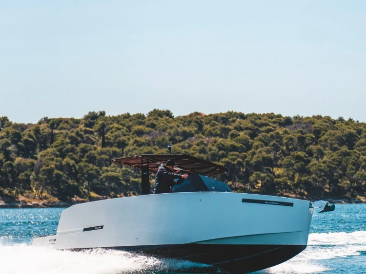 Motorboat rental in Seget Donji - De Antonio De Antonio D28 Open
