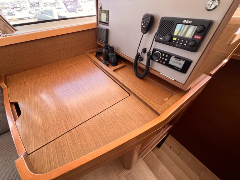 Catamaran rental in Olbia - Lagoon Lagoon 42