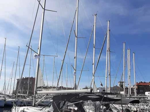 Bareboat Rental Sailboat Bavaria with a boat licence