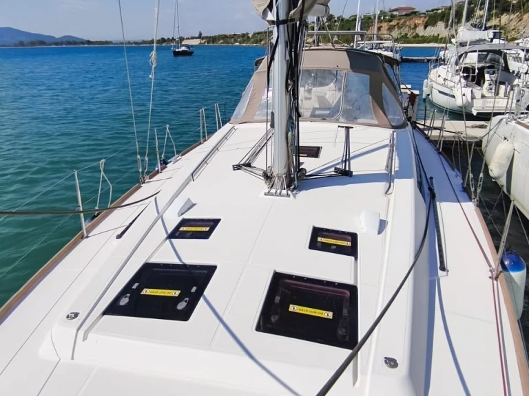 Yacht charter Pálairos cheap Oceanis 45