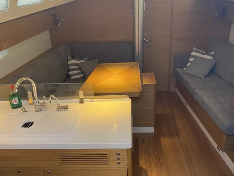 Sailboat rental with or without captain X-Yachts Lávrio