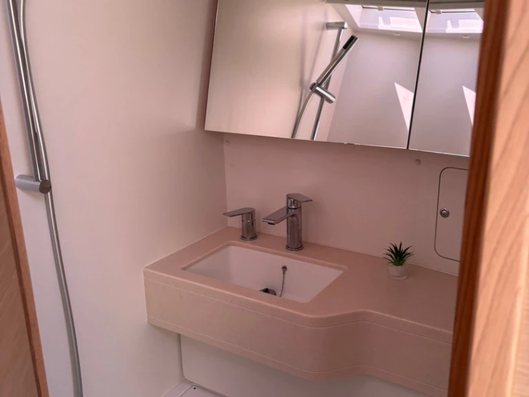 Sailboat rental with or without captain Dufour Furnari