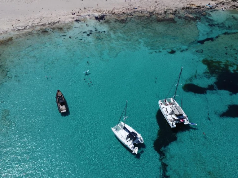 Yacht charter Kíssamos cheap Nautitech 46 Fly