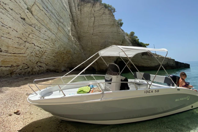 Motorboat rental with or without captain Idea Marine Vieste