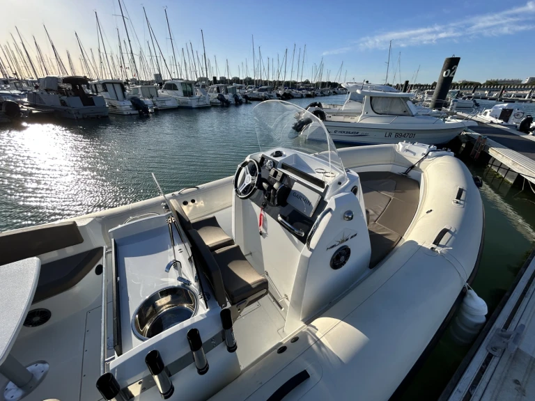 RIB rental in La Rochelle - Pro Marine hélios 25