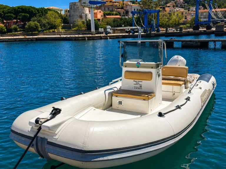 Bareboat Rental RIB Capelli with a boat licence